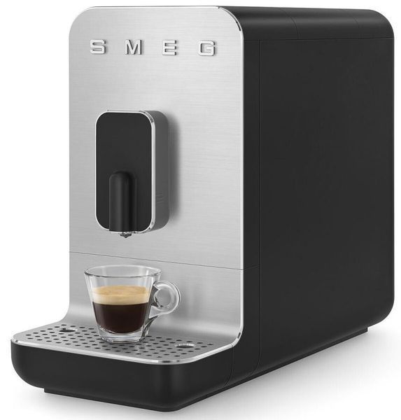 Кавомашина автоматична Smeg Coffee Machine Black BCC11BLMEU фото