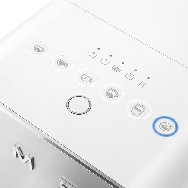 Кавомашина автоматична Smeg Coffee Machine With A Milk System White BCC13WHMEU фото