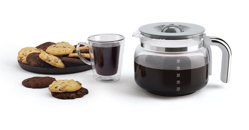 Крапельна кавоварка Smeg Retro Style Matte Black DCF02BLMEU фото